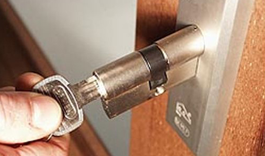 Slot vervangen Slotenmaker OIRSCHOT